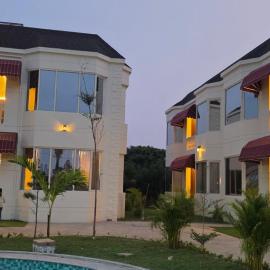 Parinay Pavilion LLP、Bahraichのホテル