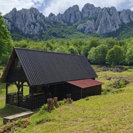 Mountain Retreat Stars Peak, hotel in Bačić Duliba