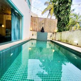 "Villa Ledo Calangute Beach" - 4BHK - Private Plunge pool - Kitchen - Wifi - TV, hotel u gradu 'Calangute'