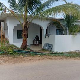 Kendwa Village House
