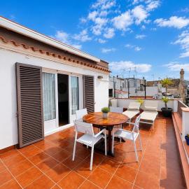 Ático con terraza! Ideal para vivir Sitges todo el año