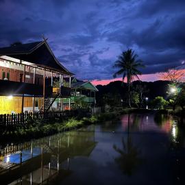 NASRUL HOUSE HOMESTAY FOR BACKPACKERS, hotelli kohteessa Maros