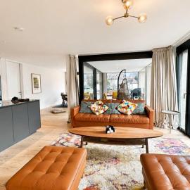 Jungfrau View Luxury Apartment at Interlaken West Station with Terrace and AC