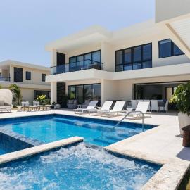 Bocobay Palm Beach Villas