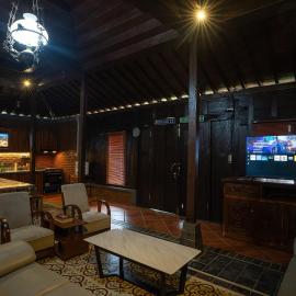 Cikole Joglo House