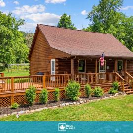 River Retreat wLoft Game Fun Fire Pit & Fun Family, hotelli kohteessa Cabins