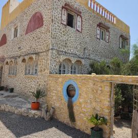 Beach House with Sea Views and Rooftop Terrace, hotel in Sidi Kaouki
