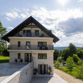 Arhondaric, hotel i Rucăr