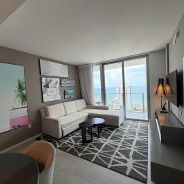 Steps from the Beach - Amazing Views
