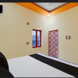 Awadh hotel