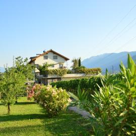 Ferienwohnungen Tollhof - Near Bolzano and castles, with a guest card for families and couples, offering panoramic views