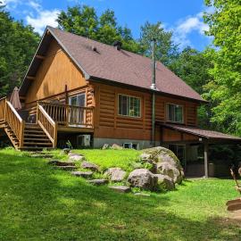 Chalet Le Boisé SPA et Rivière
