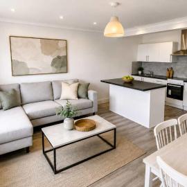 Luxury 4 Bed Apart Contractors and Families MyRent2Rent