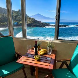 The Waves, Natural Pools & Sea Views, El Pris, hotel i El Pris