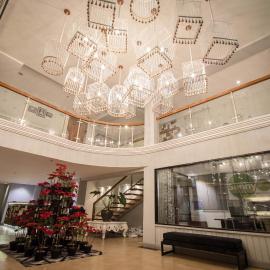 Almont City Hotel, хотел в Бутуан
