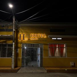 Hotel Marios, hotel in El Espinal