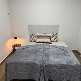Maia Hostel, hotel u gradu Varzea Grande