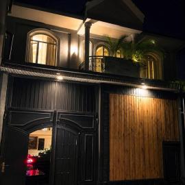Bek House