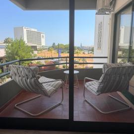 Vilamoura Marina Beach Apartament, hotel in Quarteira