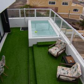 Luxury Penthouse with Private Pool, Ocean, City & Mountain view 6 Pers 2 BR, hotell sihtkohas Lazareto