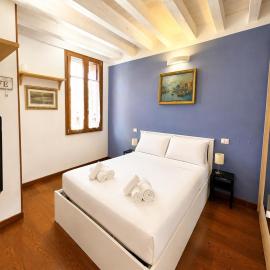 Palazzo Degli Affreschi - Luxury Villa Verona, Hotel in Verona