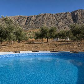 Casa Rural Rocío -Caminito del Rey, hotel in Valle de Abdalagís