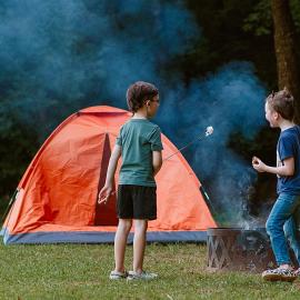 Altenbrauch Farm - Camping in the Hocking Hills, hotell i Stella
