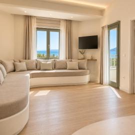 Niriides Sea View Luxury Suites, Brand New 2026 August