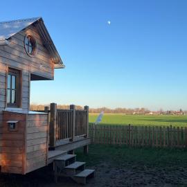 Tiny House chez Annette, hotel in Darvoy