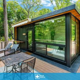 Modern Riverside Cabin w Hot Tub Fire Pit Kayaks, hotel in Rileyville