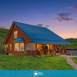Walkable to local attractions w Hot Tub Fire Pit Family, hotell sihtkohas Berkeley Springs