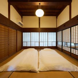 紡-Tumugi Authentic Folk House with 3 Free E-Bikes -- 4 min walk from Sta -- Max 6 guests -美しく快適に再生した一棟貸古民家ヴィラ--伊豆急下田駅から徒歩4分--無料駐車場2台--電動アシスト自転車3台完備