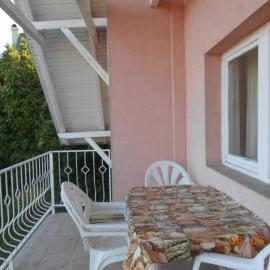 Krisztina Apartman, hotelli kohteessa Balatonalmádi