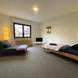 Ganzes Haus I Teams I Monteure I 4 Einzelzimmer I 2 Doppelzimmer I 2025 renoviert I Smart TV I Garten I 3 Bäder