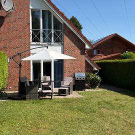 Natur genießen -Ferienhaus mit Garten, hotell sihtkohas Papenburg