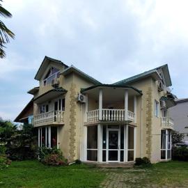 Peaceful Garden Villa 5-min walk from the Beach, hotel u gradu 'Kuchkisabano'