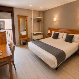 Alda A Boira, hotel in Jaca