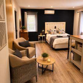 Stay on Main - Studio Blue, hotel in Paarl