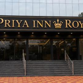 priya inn royal, hotell i Lakhīmpur