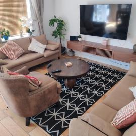 Premium Modern 3 large bedrooms 2 bathrooms 1 Guest WC Townhouse in country Park