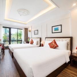 Golden Sail Hotel & Travel