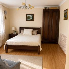 Солочин Квітка полонини-АрендаБудинку, hotel em Solochin