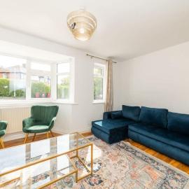 4 Beds Free Parking Fully Equipped Home