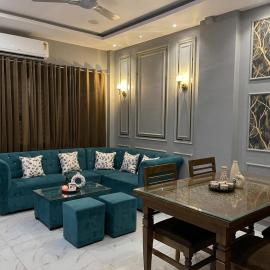 Couple friendly spacious 1BHK, hôtel à Indore