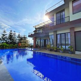 Twinpine villa, hotel sa Punten