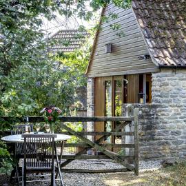 Finest Retreats - The Little Barn, hotel a Great Somerford