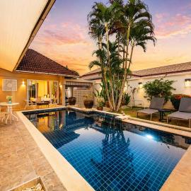 2 Bedrooms Pool Villa with Garden Dok Mai, Hotel in Ban Saiyuan (1)