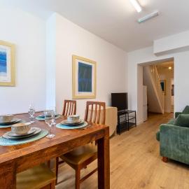 6 Bedroom House for up to 10 People