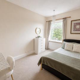 Spacious Double Room In Central Stoke, hotel in Stoke on Trent