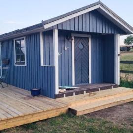 Blue Cabin close to beach & cafe
